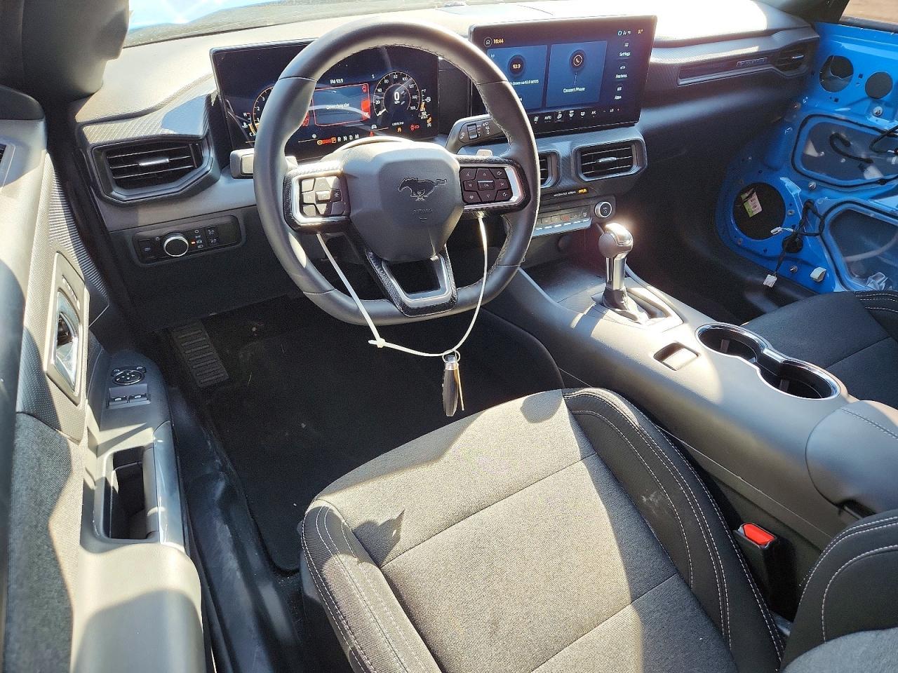 2025 FORD MUSTANG