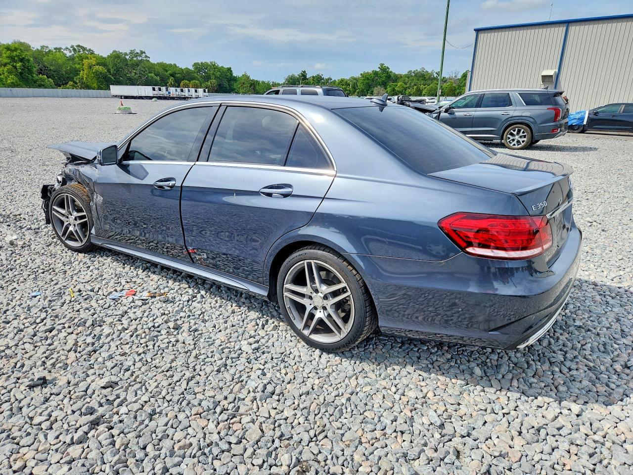 2014 MERCEDES-BENZ E-Class
