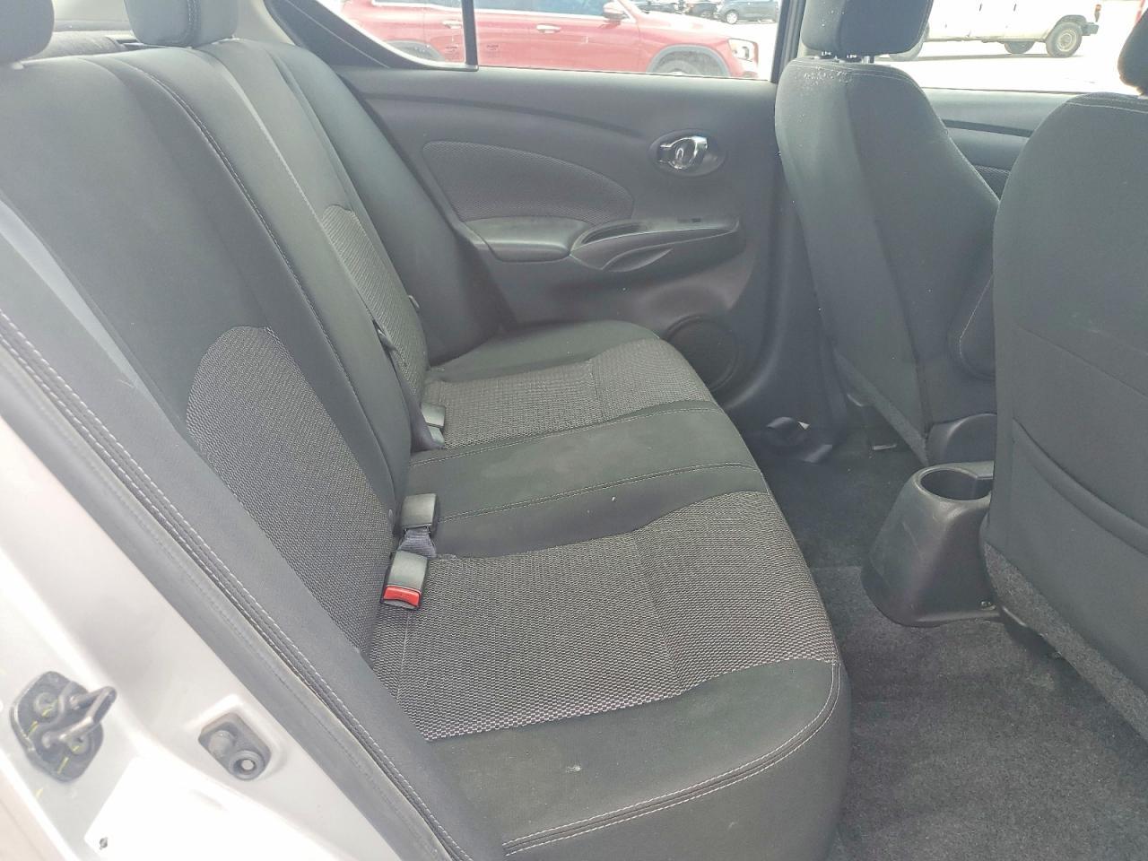 2019 NISSAN VERSA