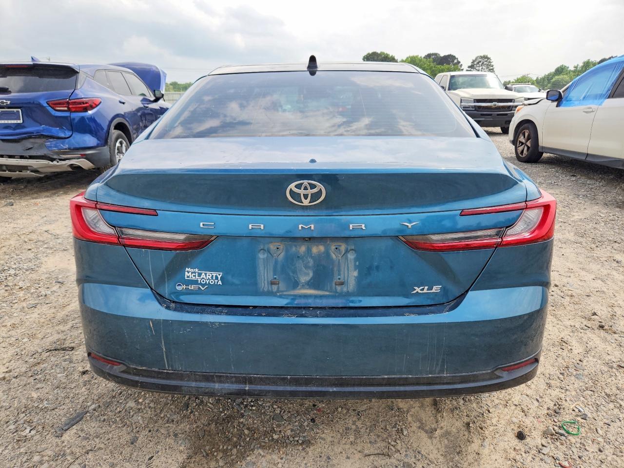 2025 TOYOTA CAMRY