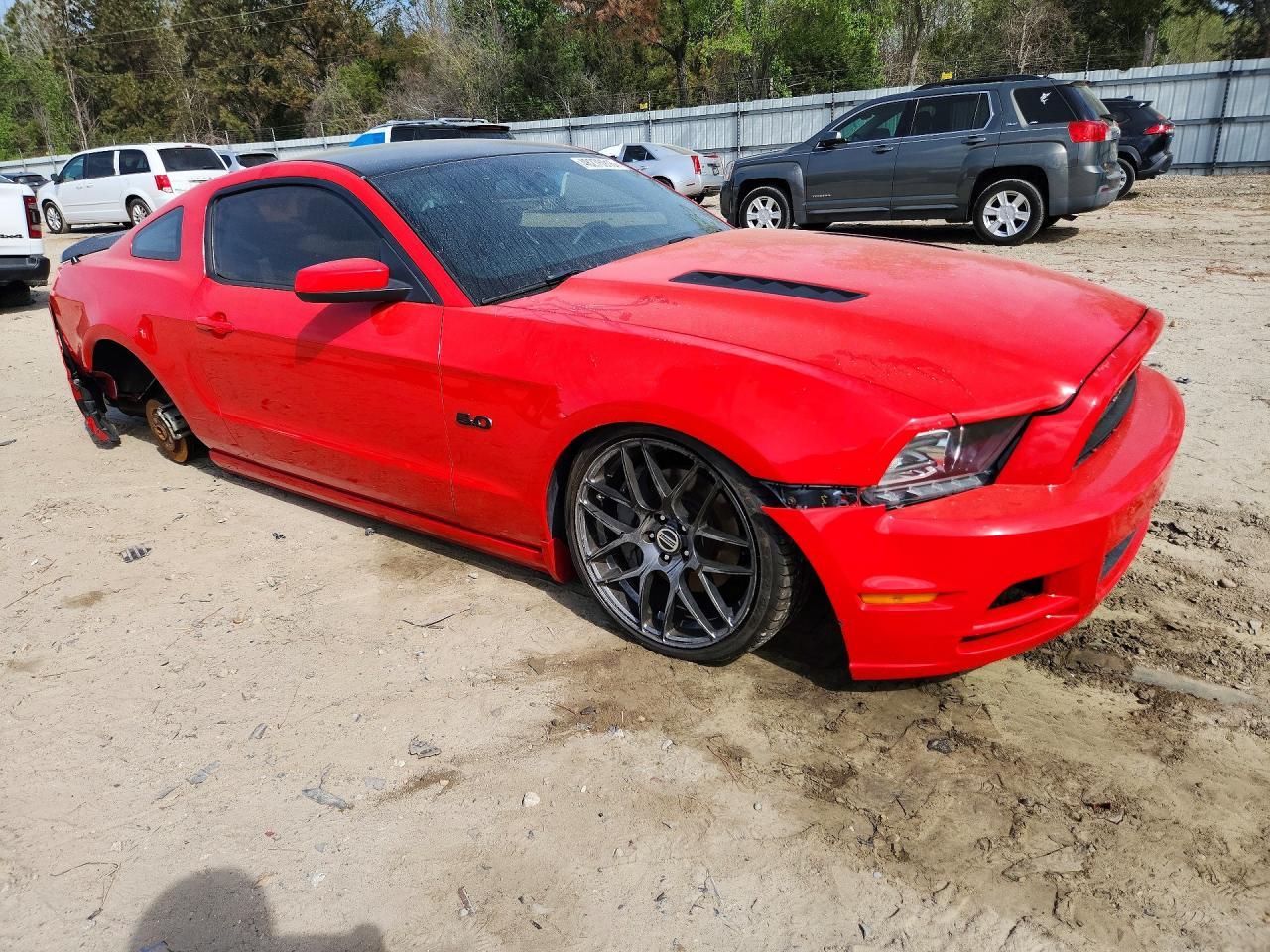 2013 FORD MUSTANG