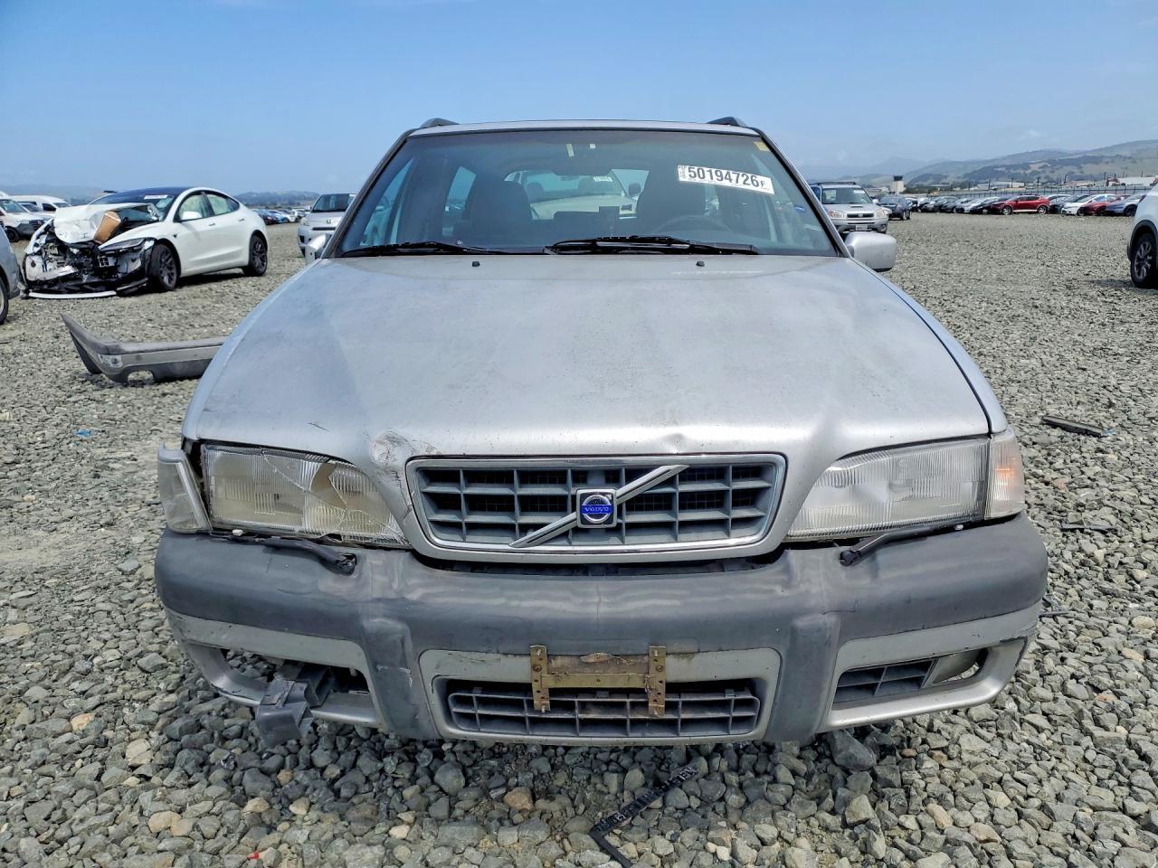 2000 VOLVO V70