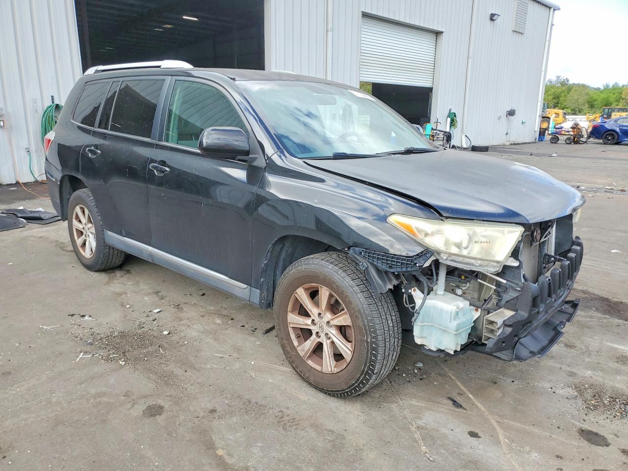 2013 TOYOTA HIGHLANDER