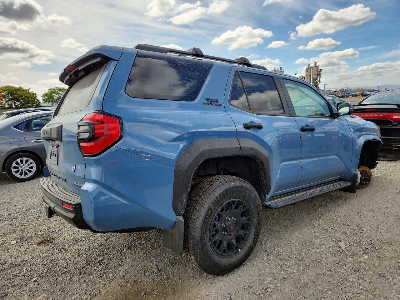 2025 TOYOTA 4Runner