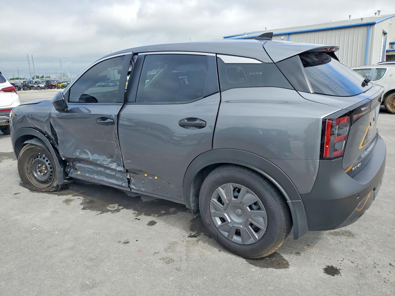 2026 NISSAN KICKS