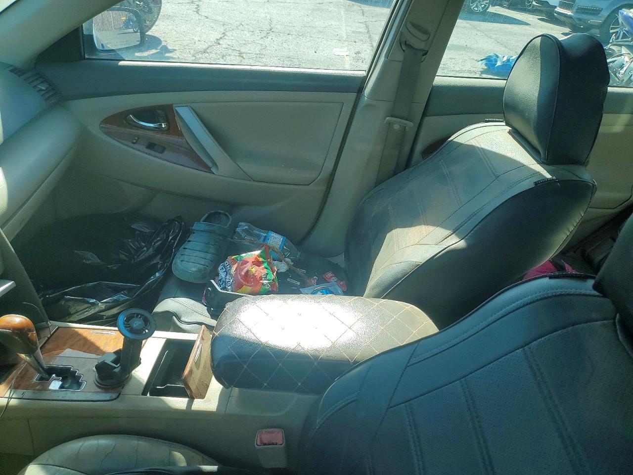 2010 TOYOTA CAMRY