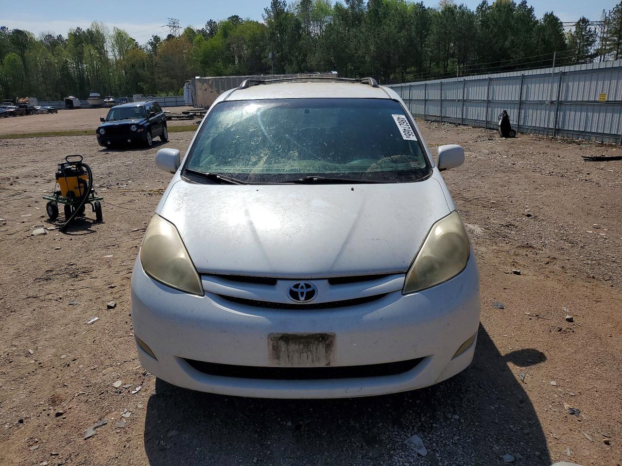2007 TOYOTA SIENNA