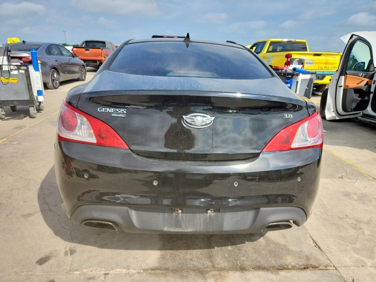 2011 HYUNDAI GENESIS