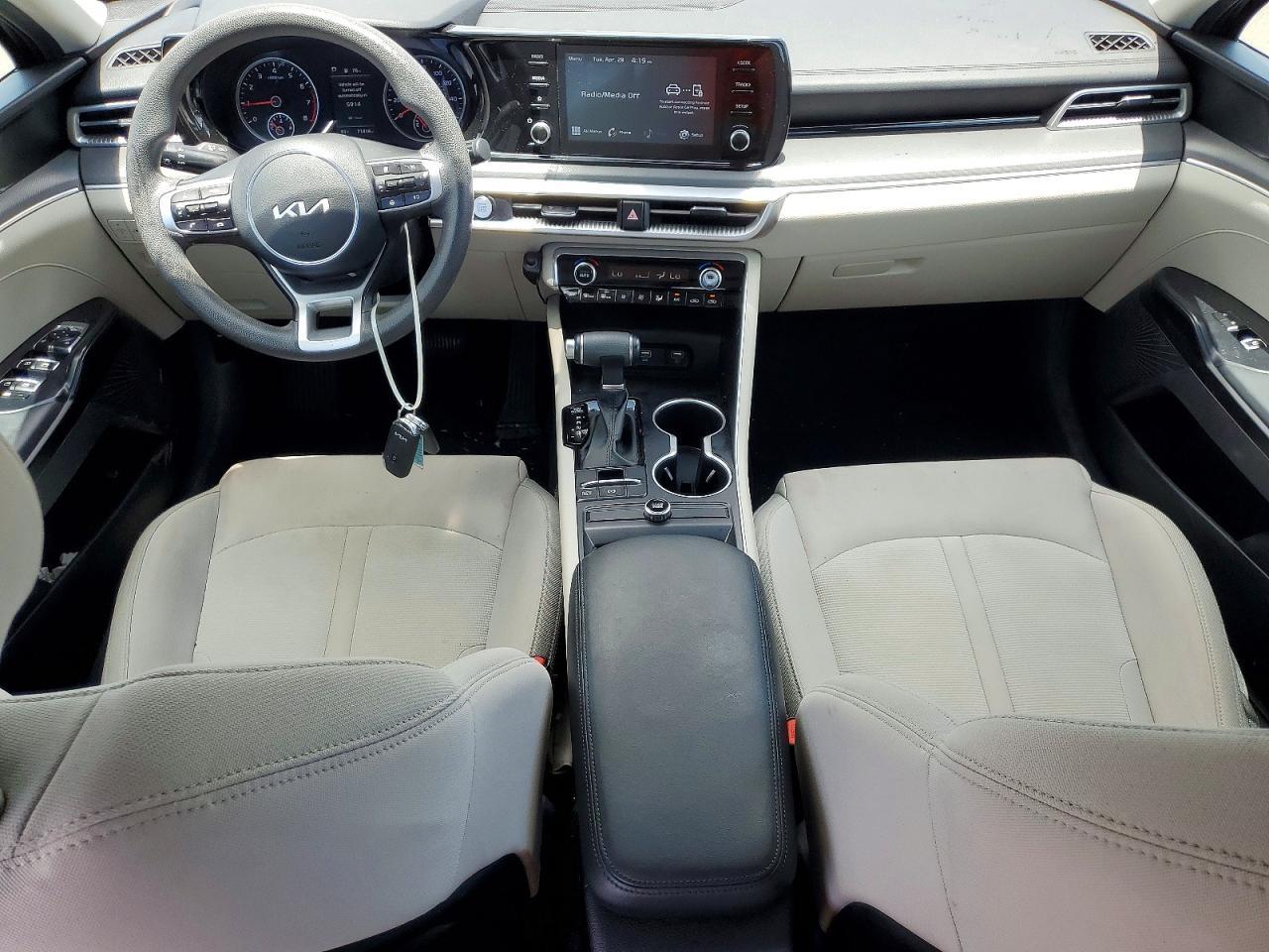 2022 KIA K5