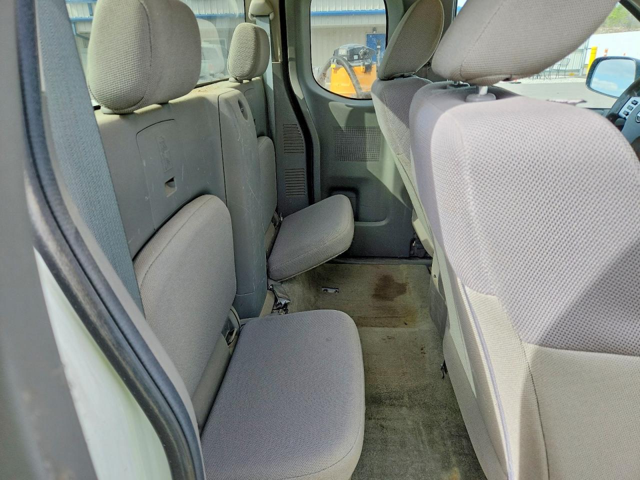 2016 NISSAN Frontier