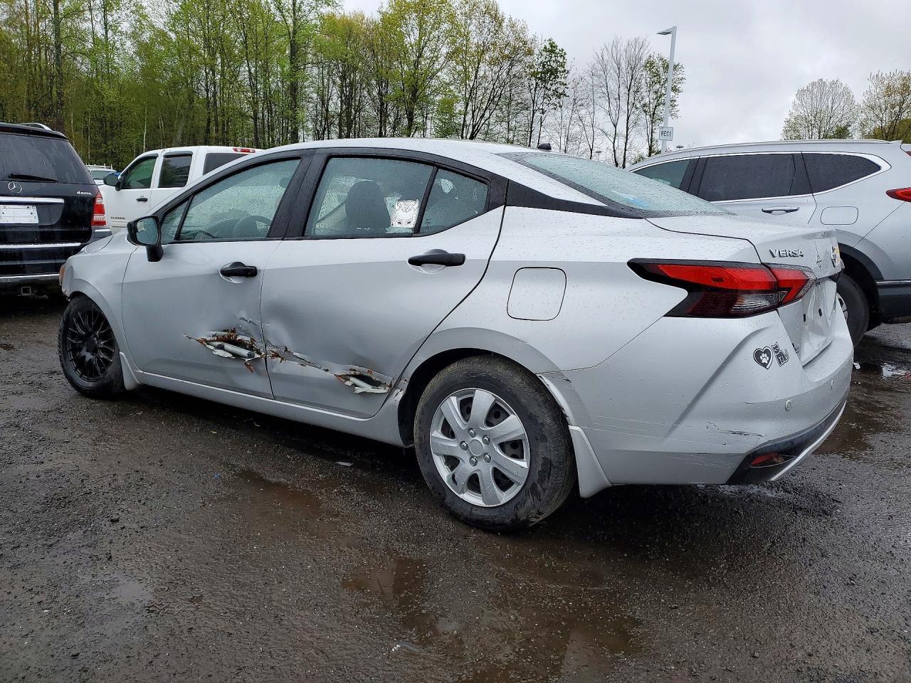 2021 NISSAN VERSA