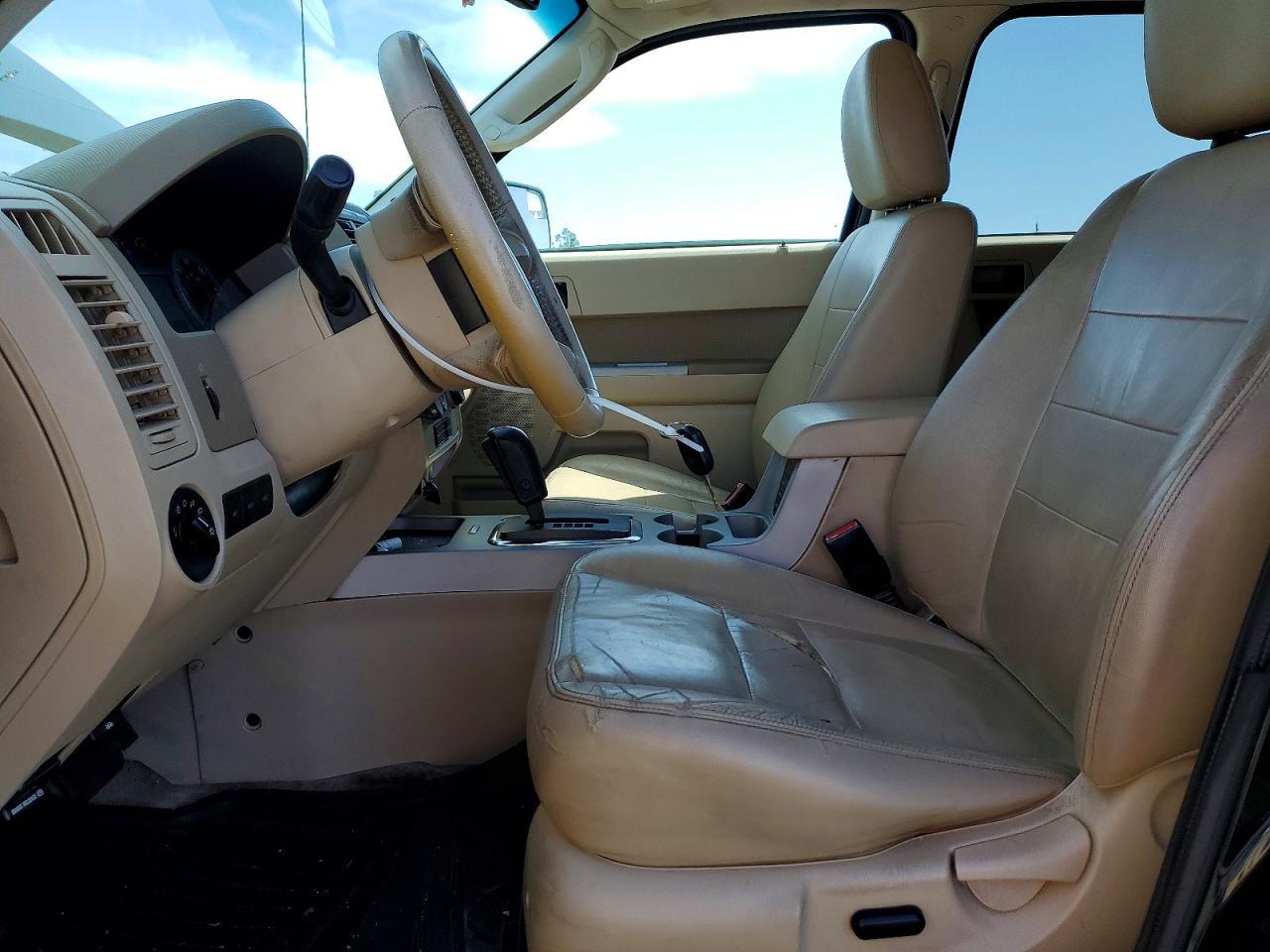2010 FORD ESCAPE