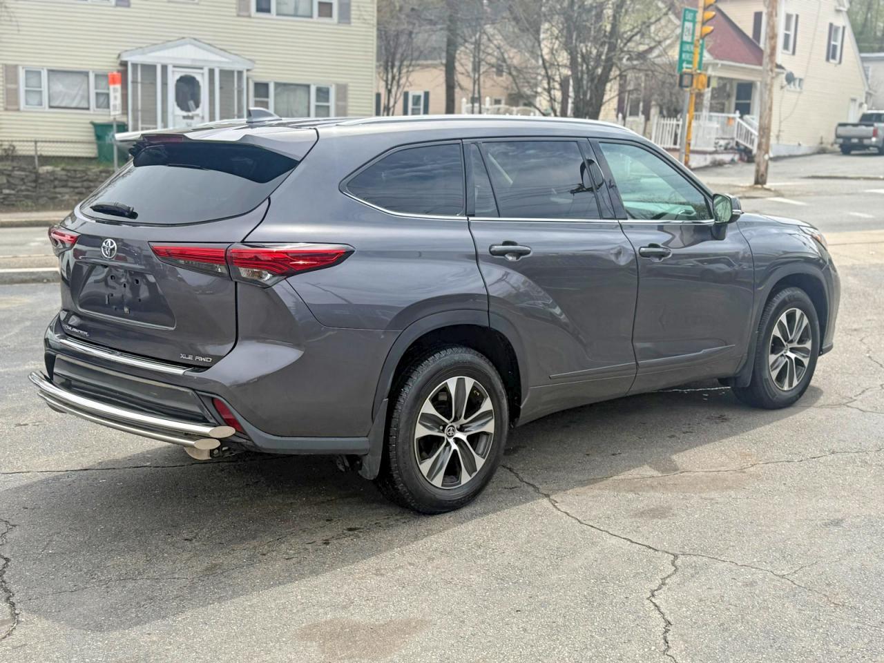 2022 TOYOTA HIGHLANDER