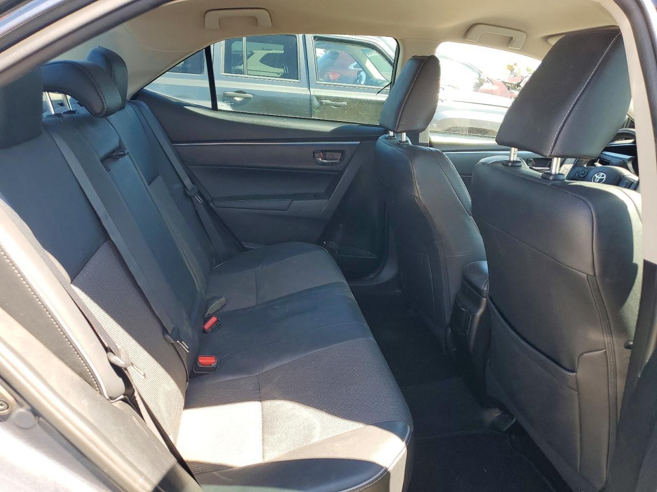 2015 TOYOTA COROLLA