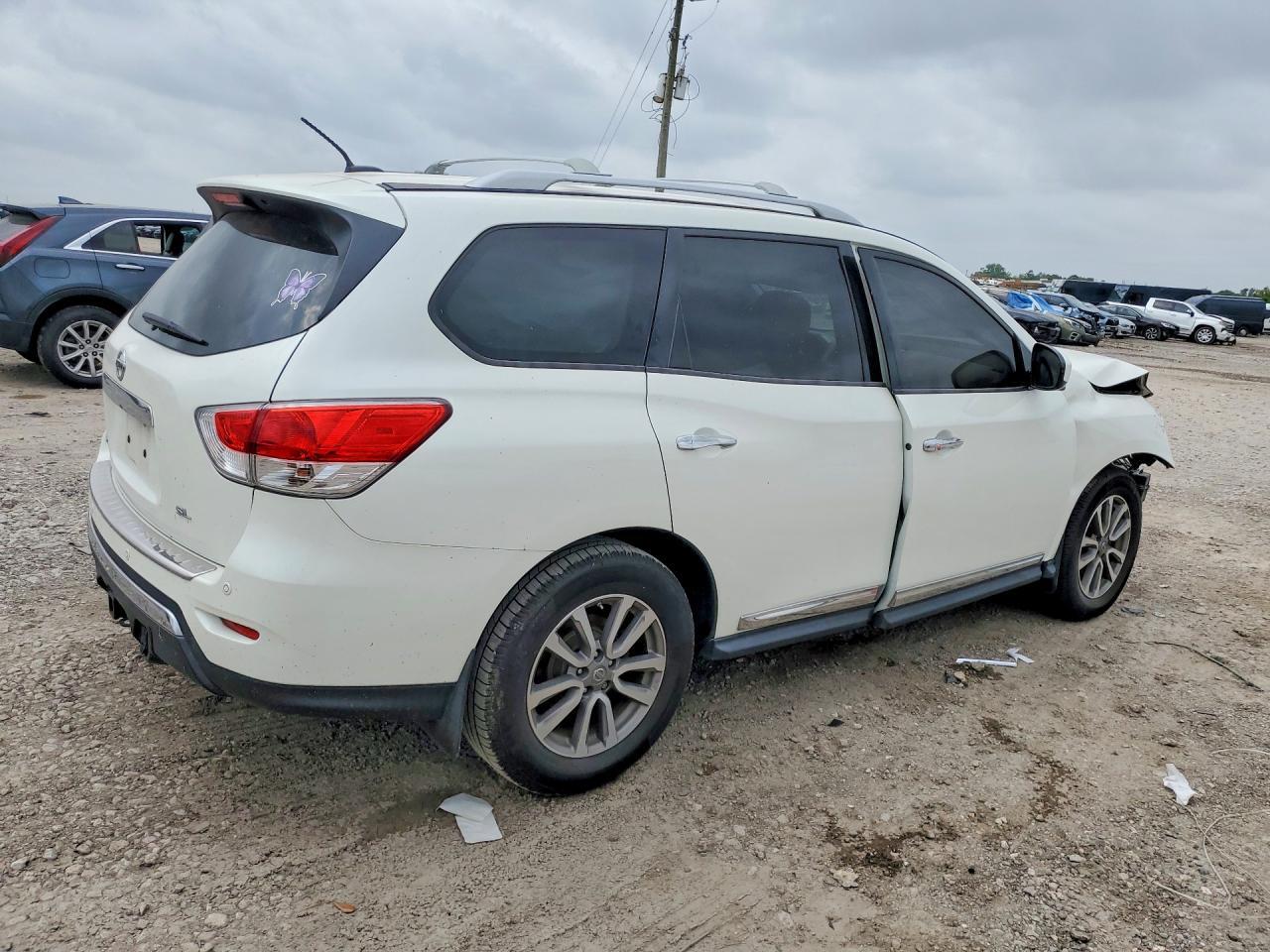 2016 NISSAN PATHFINDER
