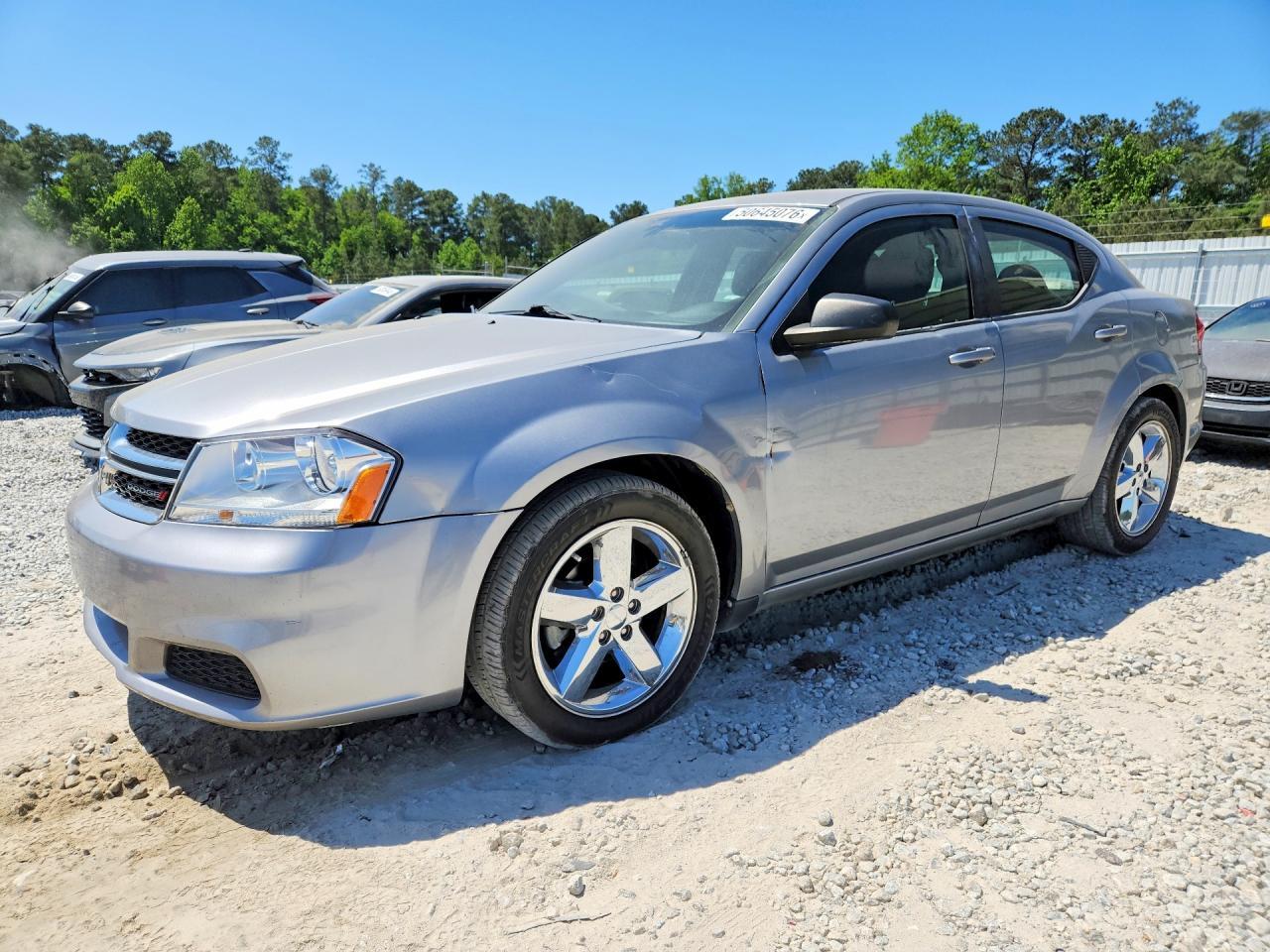 2013 DODGE Avenger