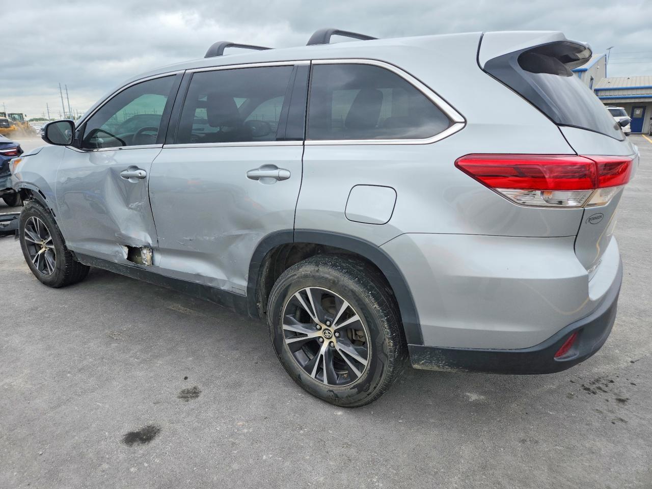2019 TOYOTA HIGHLANDER