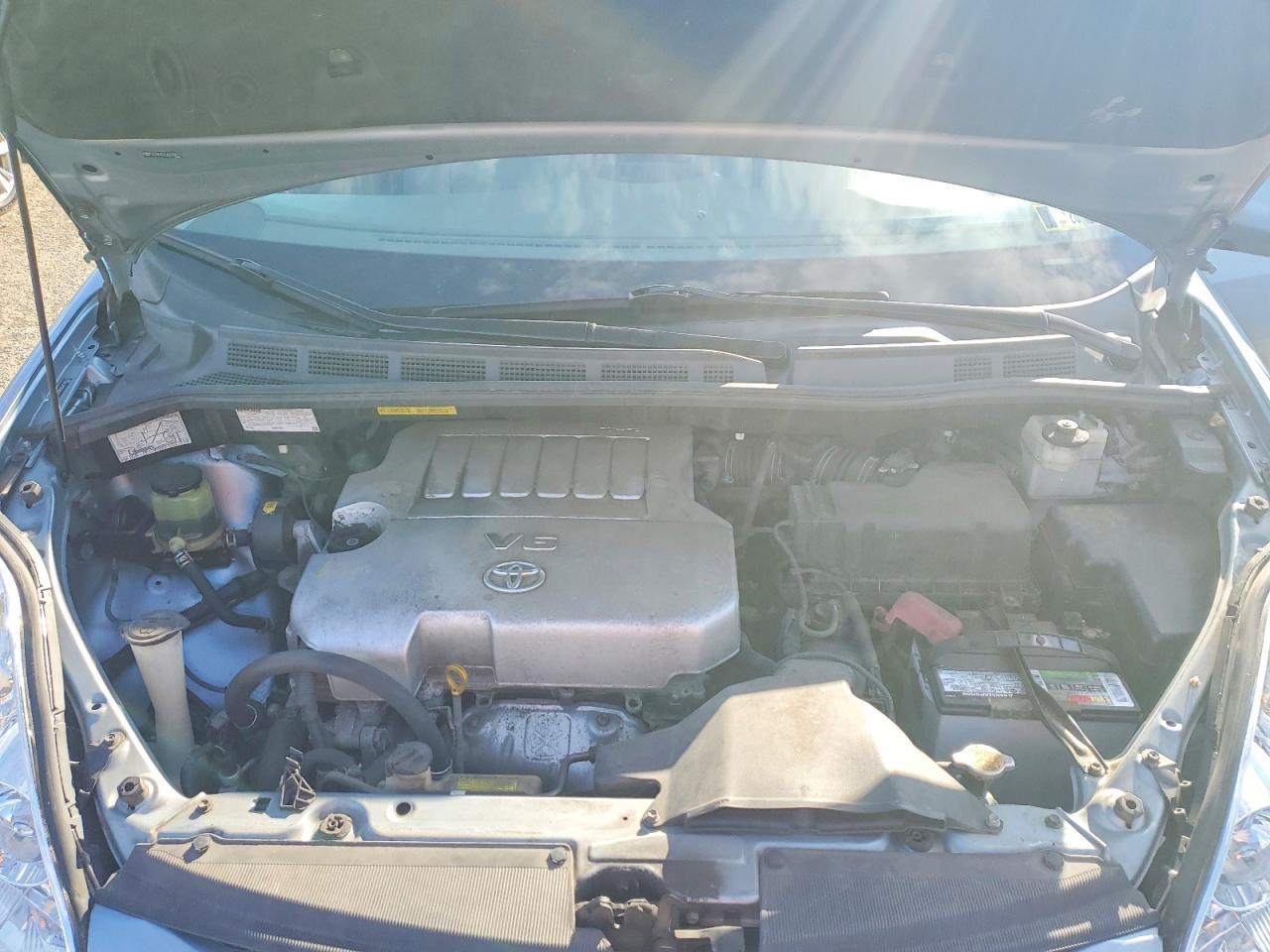 2010 TOYOTA SIENNA