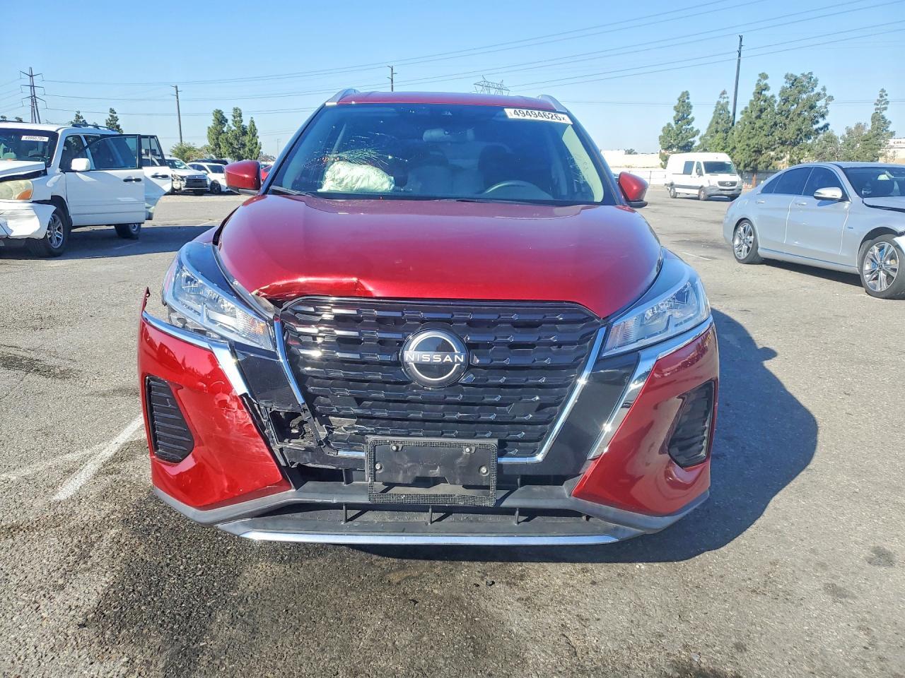 2022 NISSAN KICKS
