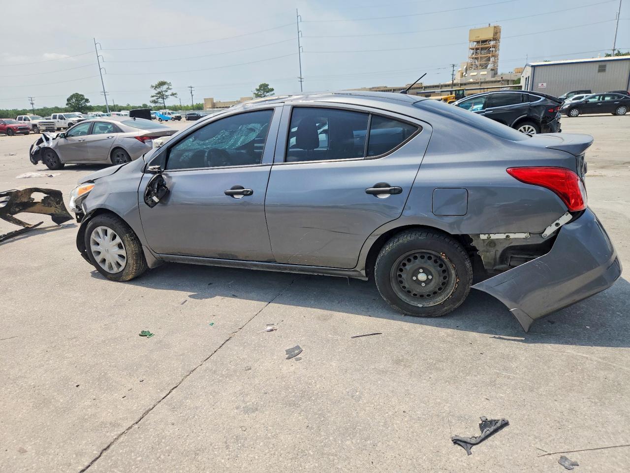2018 NISSAN VERSA