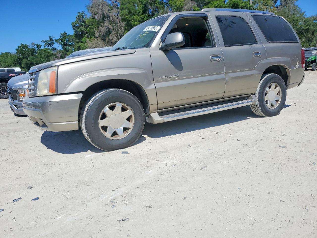 2002 CADILLAC ESCALADE