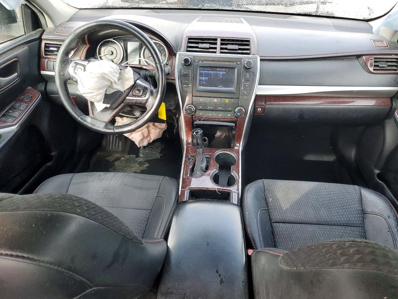 2015 TOYOTA CAMRY