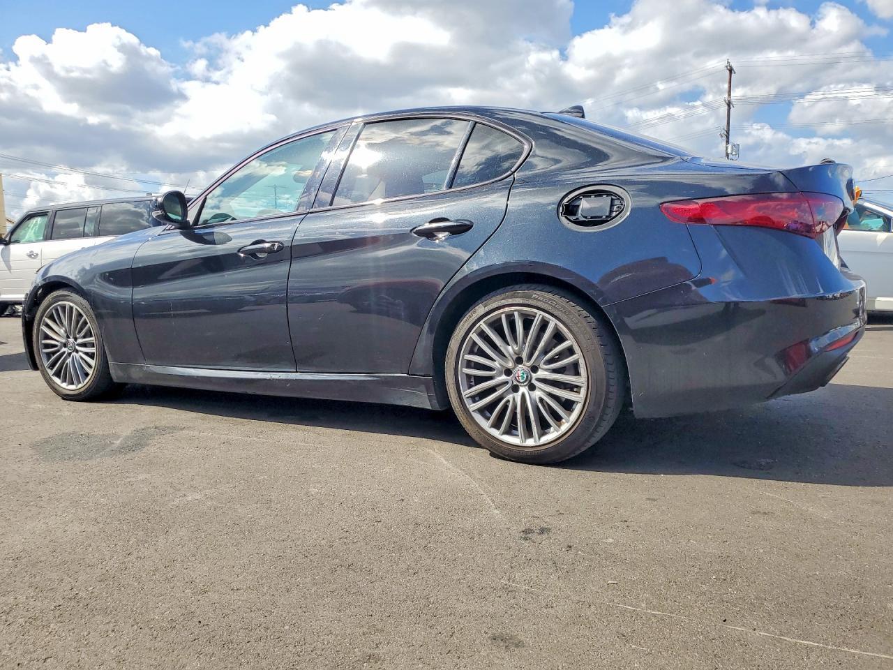 2017 ALFA ROMEO Giulia