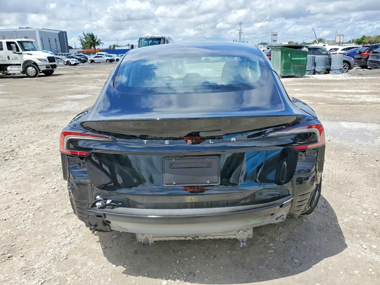 2025 TESLA MODEL 3
