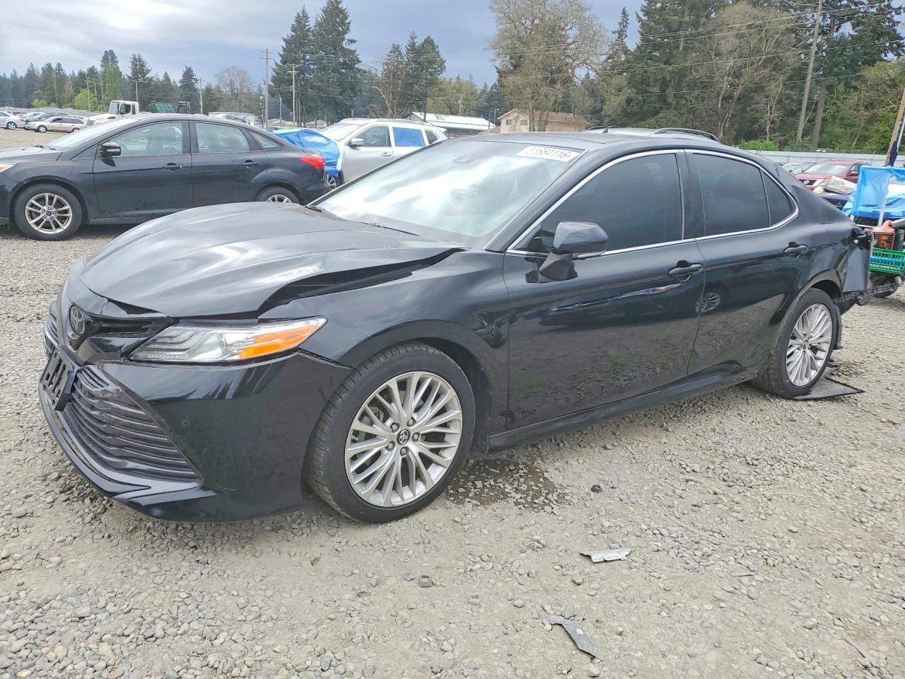 2018 TOYOTA CAMRY