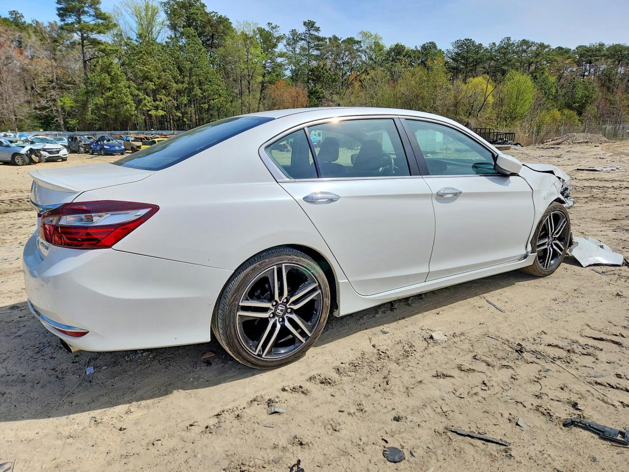 2016 HONDA ACCORD