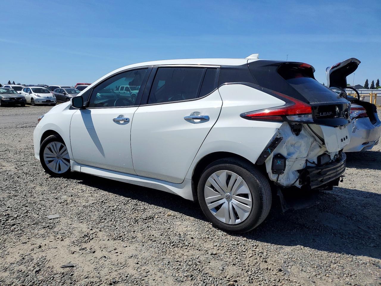 2023 NISSAN LEAF