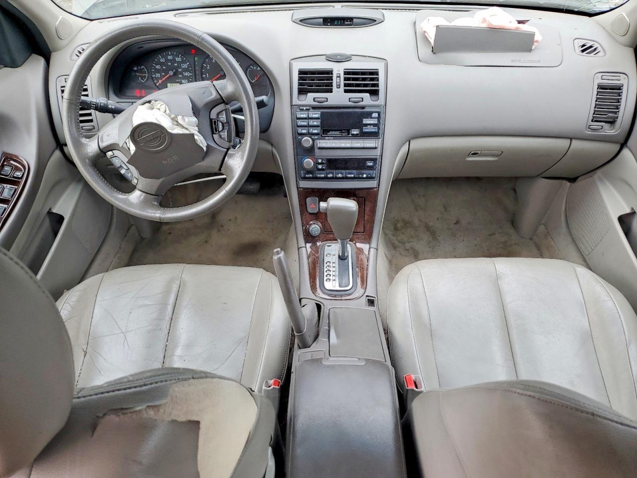 2001 NISSAN Maxima