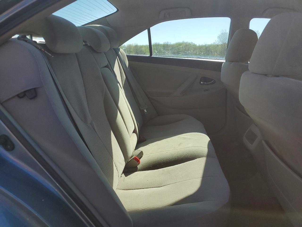 2010 TOYOTA CAMRY