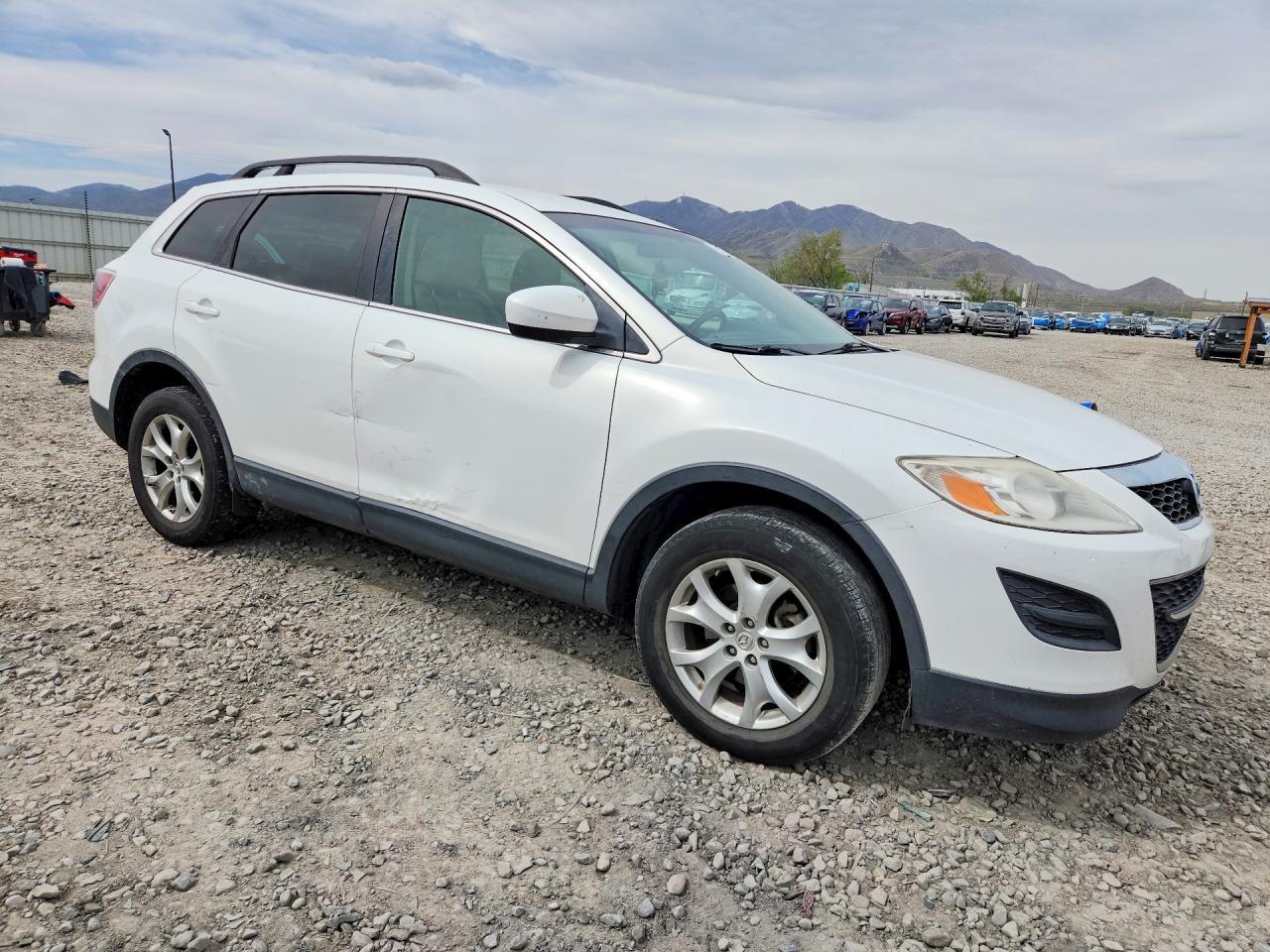 2011 MAZDA CX-9