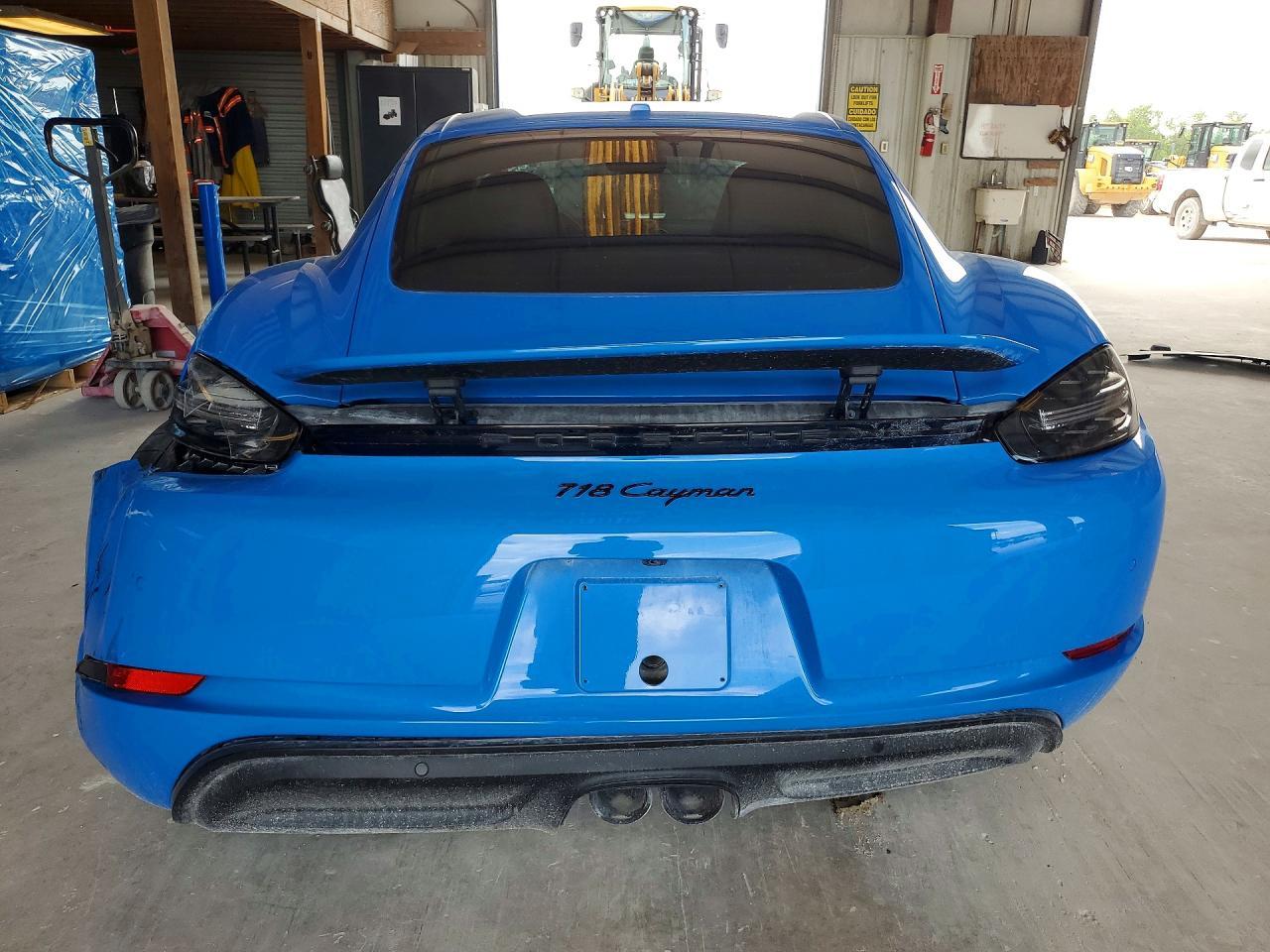 2024 PORSCHE Cayman