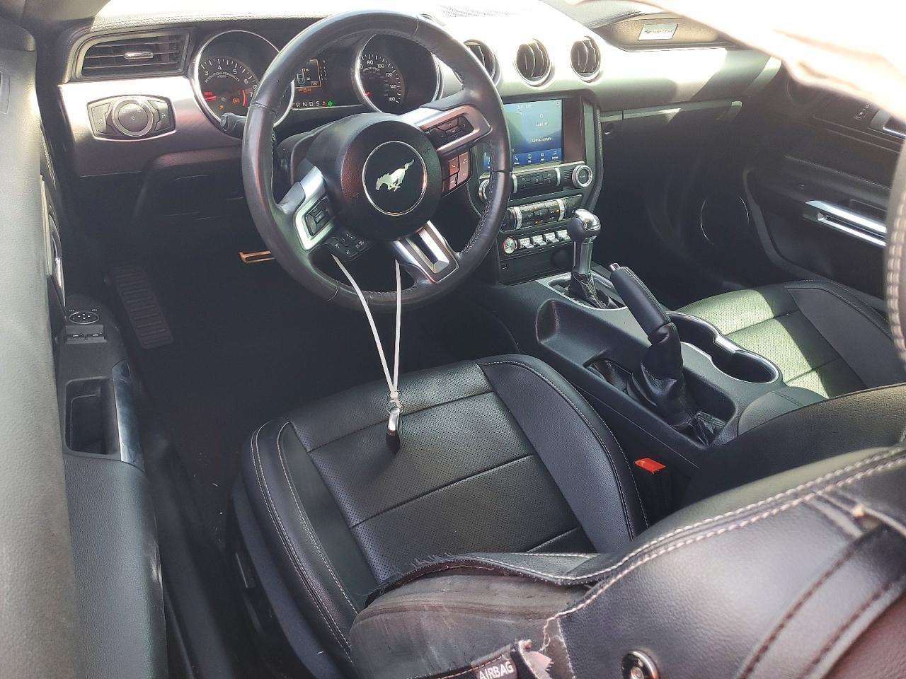 2022 FORD MUSTANG