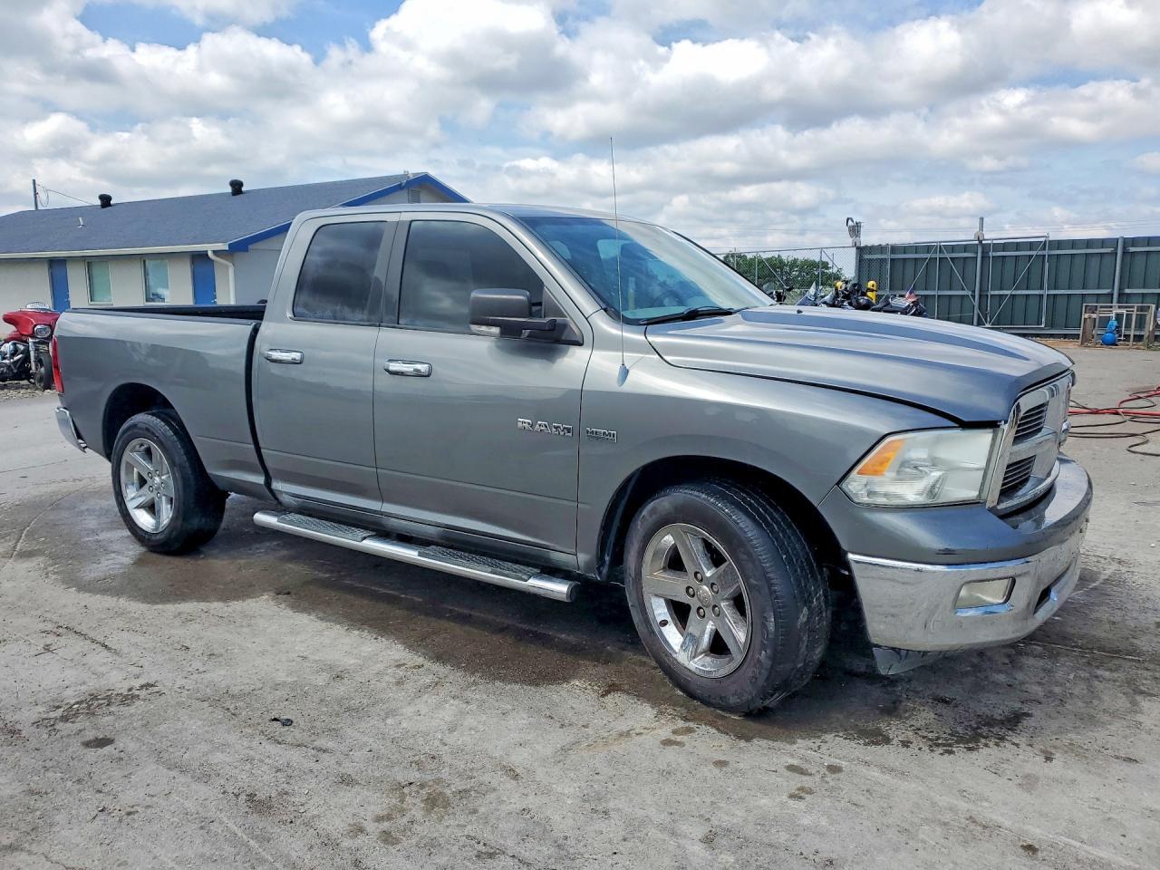 2010 DODGE RAM 1500