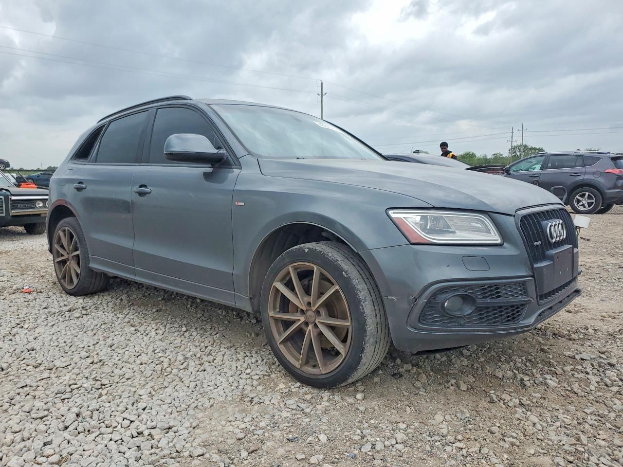 2015 AUDI Q5