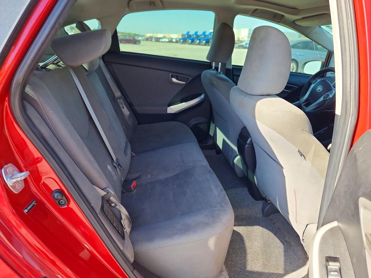 2012 TOYOTA PRIUS