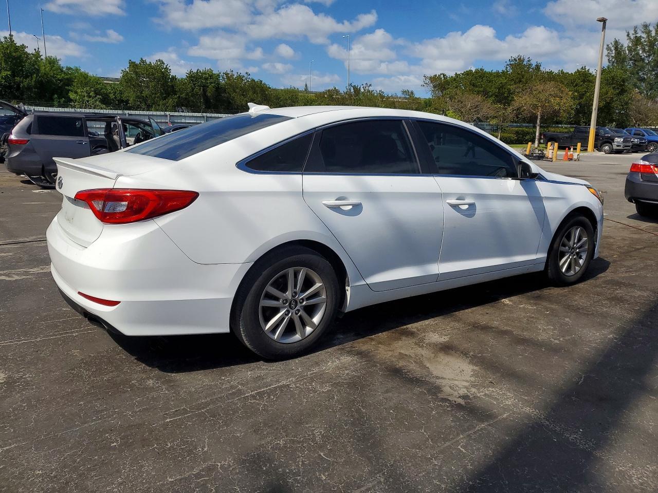 2016 HYUNDAI SONATA