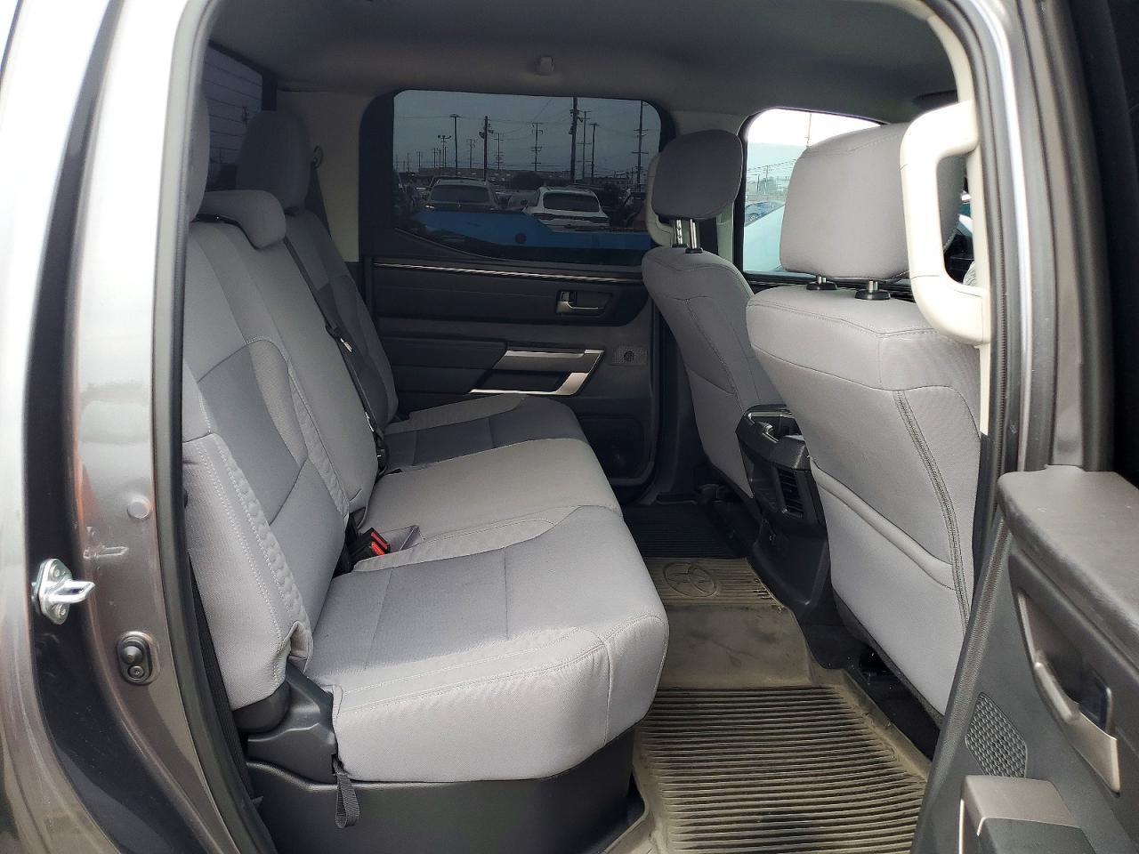2024 TOYOTA TUNDRA