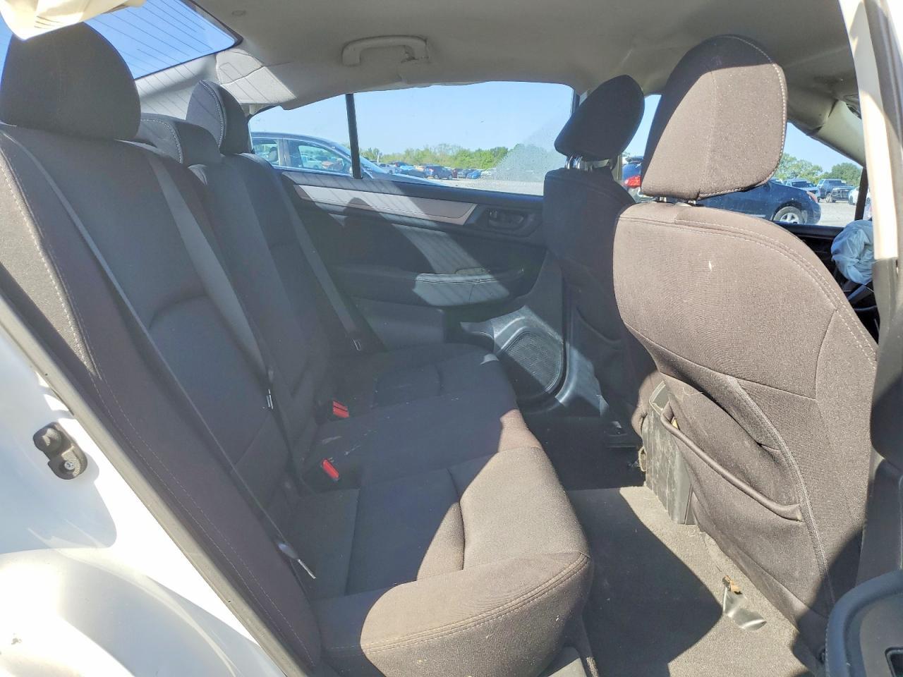 2016 SUBARU Legacy