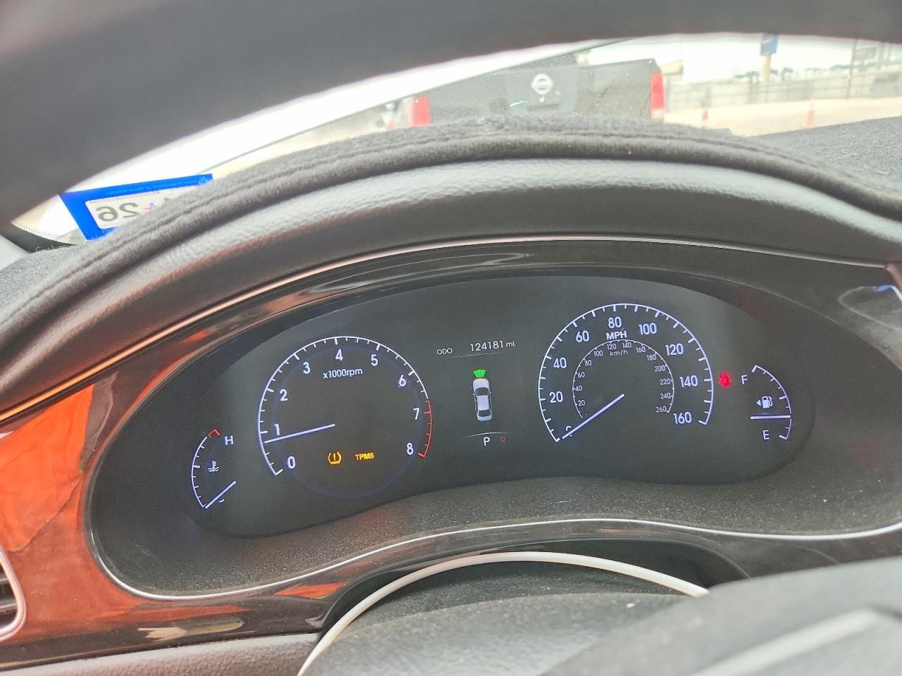 2013 HYUNDAI GENESIS