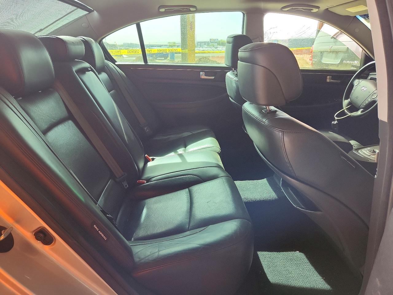 2012 HYUNDAI GENESIS