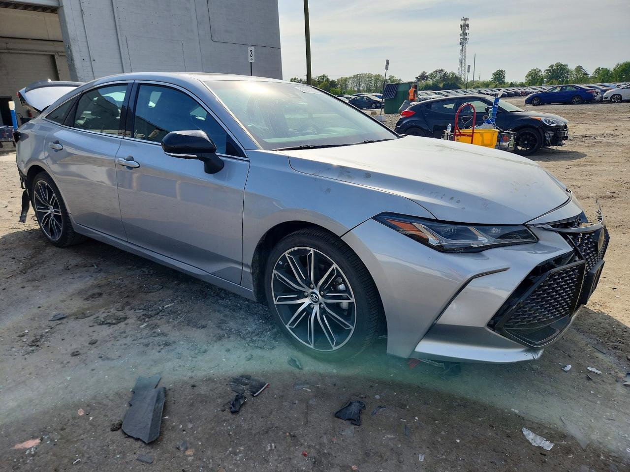 2019 TOYOTA Avalon