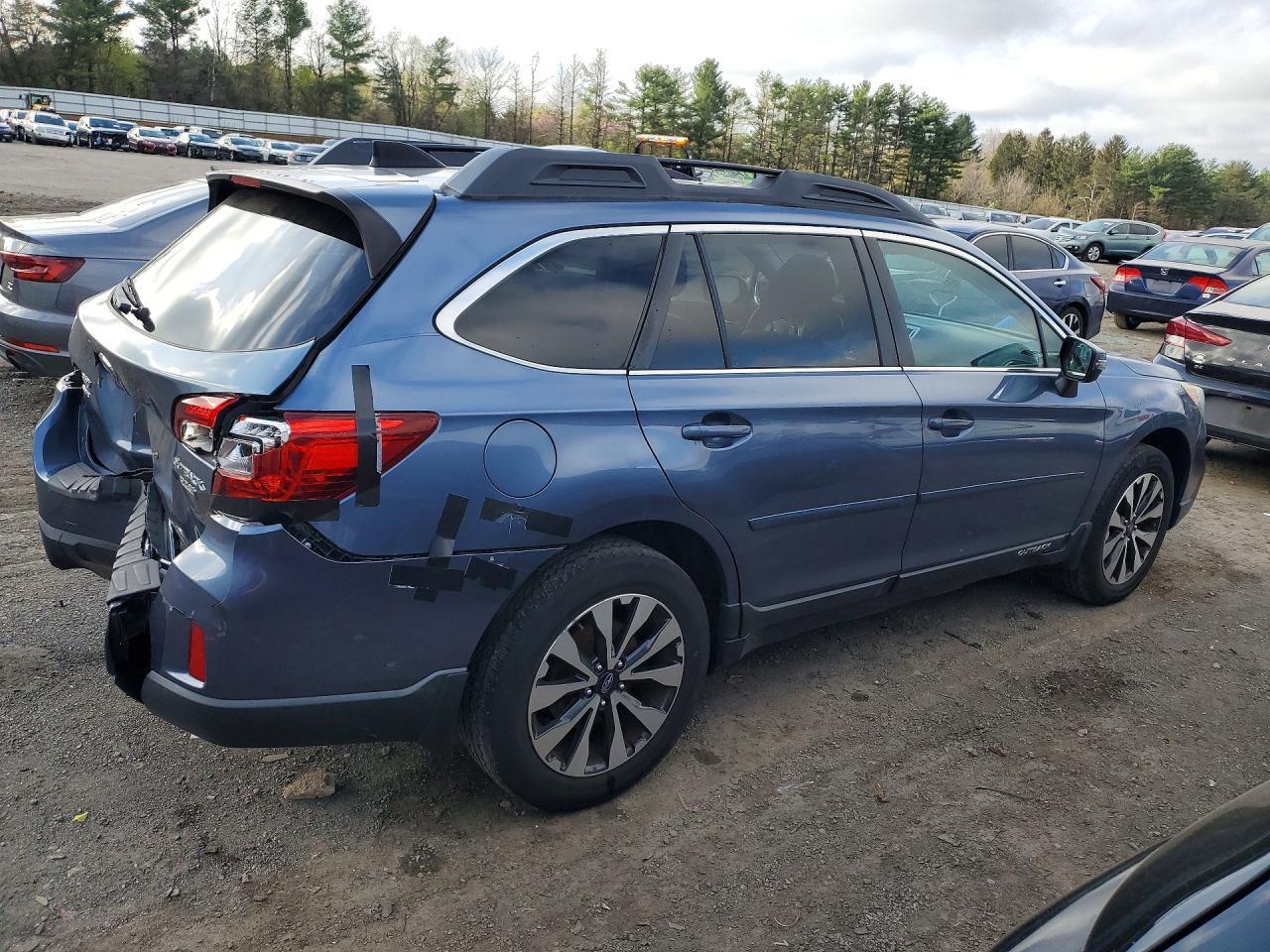 2016 SUBARU Outback
