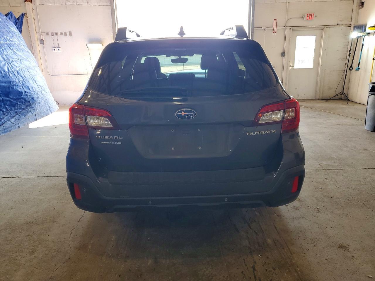 2018 SUBARU Outback