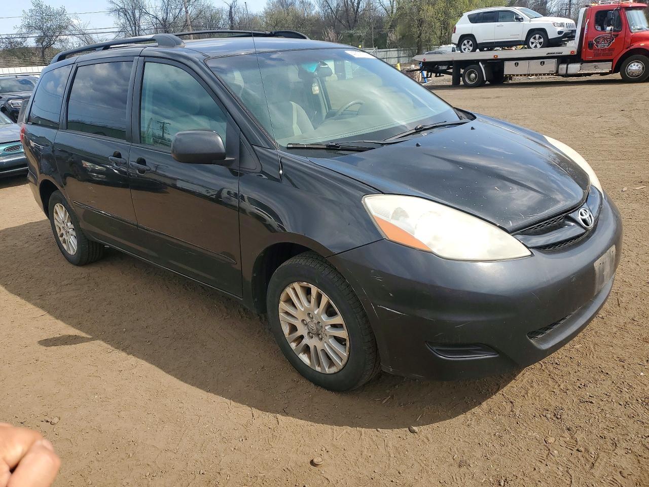 2009 TOYOTA SIENNA