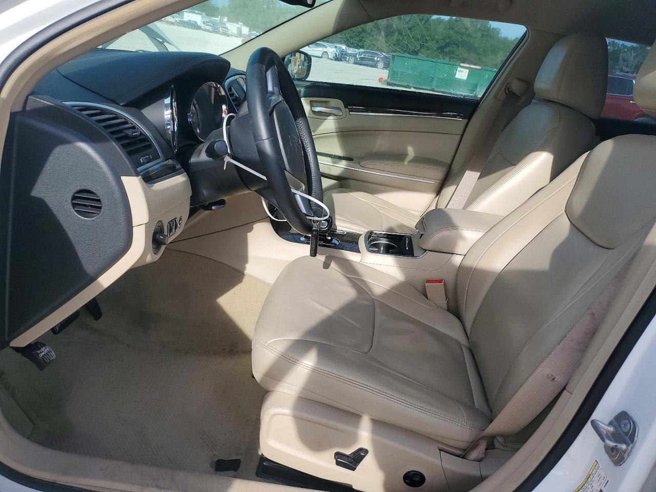 2014 CHRYSLER 300