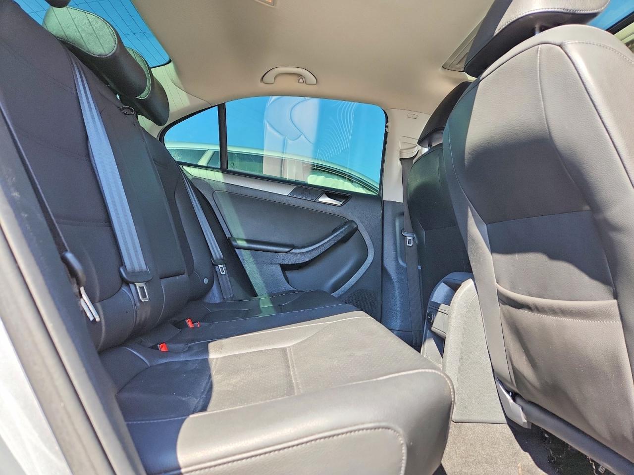 2016 VOLKSWAGEN JETTA